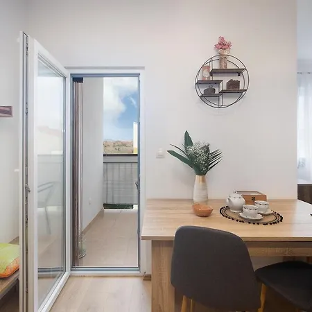 Apartment Little Gallery **** Rovinj Exterior photo