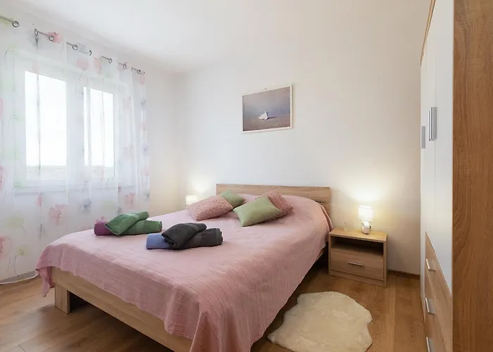 Apartment Little Gallery ****