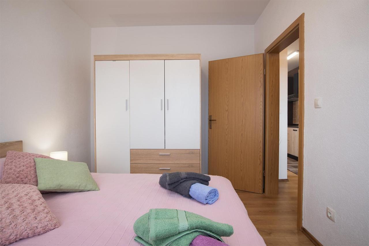 Apartment Little Gallery **** *