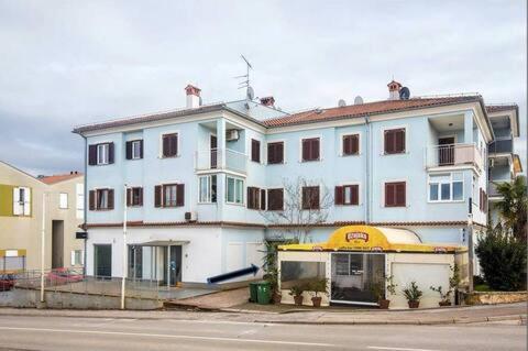 Apartment Little Gallery ****